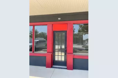 921 Halsell Street, Bridgeport, TX 76426 - Photo 2