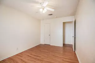 709 Pleasant Manor Manor, Burleson, TX 76028 - Photo 16