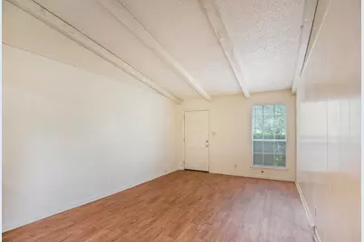 709 Pleasant Manor Manor, Burleson, TX 76028 - Photo 6