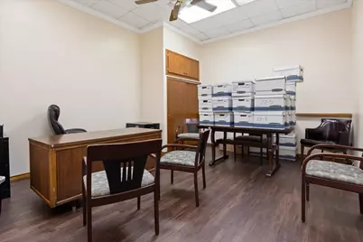 11 N Main Street, Cleburne, TX 76033 - Photo 18