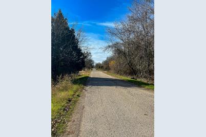 203 SW 4th, Hubbard, TX 76648 - Photo 2