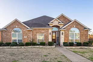 1848 River Run Dr, DeSoto, TX 75115 - Photo 1