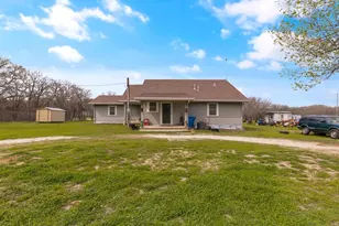 360 HCR 1414, Blum, TX 76627 - Photo 2