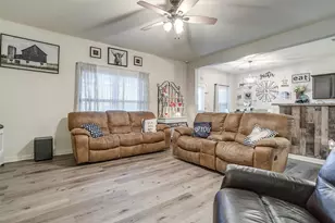 191 Presidents Way, Venus, TX 76084 - Photo 4