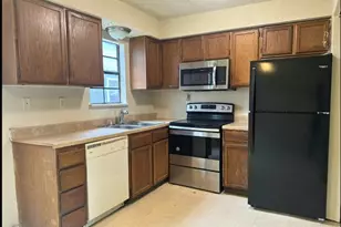 208 N Church St, Hillsboro, TX 76645 - Photo 6