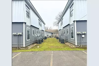 208 N Church Street, Hillsboro, TX 76645 - Photo 4