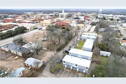 208 N Church Street, Hillsboro, TX 76645 - Photo 2