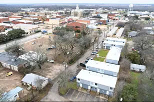 208 N Church St, Hillsboro, TX 76645 - Photo 2