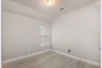 5749 Diamond Valley Drive, Fort Worth, TX 76179 - Photo 12