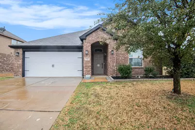 5749 Diamond Valley Drive, Fort Worth, TX 76179 - Photo 2