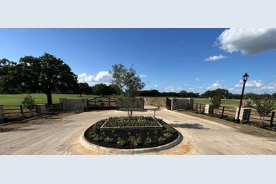 6608 Retta Oaks Drive, Burleson, TX 76028 - Photo 2