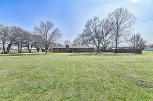 551 Co Rd 3390, Paradise, TX 76073 - Photo 26