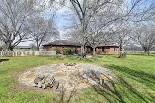 551 County Road 3390, Paradise, TX 76073 - Photo 30