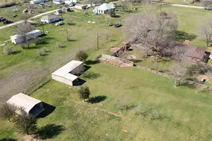 551 County Road 3390, Paradise, TX 76073 - Photo 32