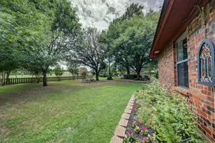 551 County Road 3390, Paradise, TX 76073 - Photo 28