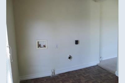 352 E Belt Line Road, Wilmer, TX 75172 - Photo 10