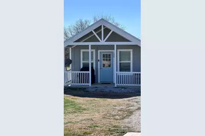 204 W Riley Street, Bowie, TX 76230 - Photo 2