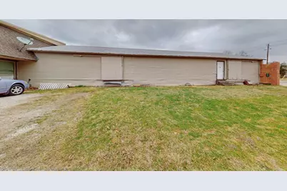 517 E Broadway Street #A, Gainesville, TX 76240 - Photo 1