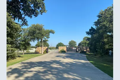 113 Heritage Springs Drive, Brock, TX 76087 - Photo 10