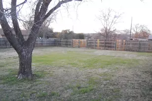105 Terrell St, Ranger, TX 76470 - Photo 26