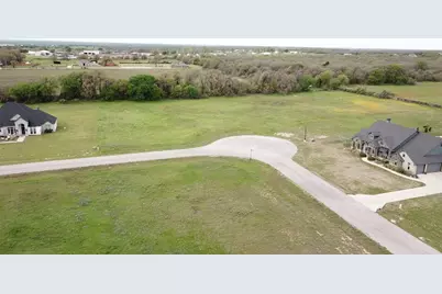 141 Heritage Springs Drive, Brock, TX 76087 - Photo 10