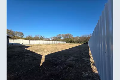 870 N Mayhill Road, Denton, TX 76208 - Photo 6