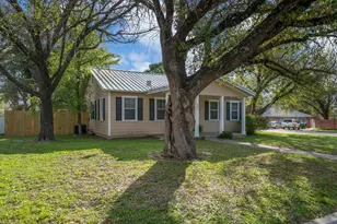 403 N Ave N, Clifton, TX 76634 - Photo 2