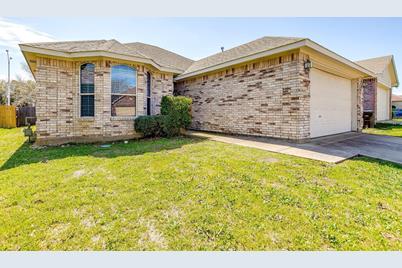 5029 Indian Valley Drive - Photo 1