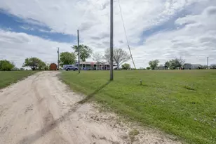 17553 Mary Polk Rd, Justin, TX 76247 - Photo 6