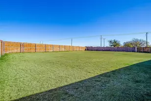 10501 Beacon Ridge Dr, Fort Worth, TX 76036 - Photo 40