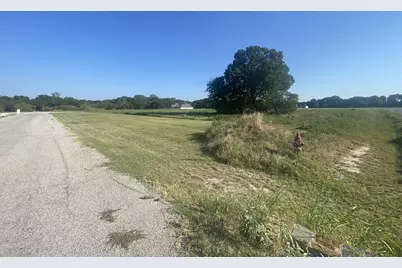 100 Beaver Creek Court, Weatherford, TX 76087 - Photo 10