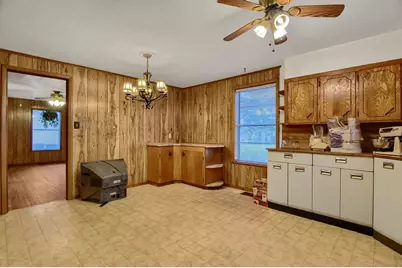 209 E Woodland Street, Collinsville, TX 76233 - Photo 8