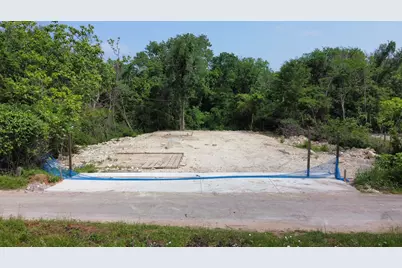 5334 Railroad Avenue, Dallas, TX 75215 - Photo 1