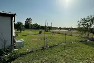 1074 Co Rd 142, Kaufman, TX 75142 - Photo 18