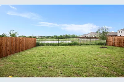 8245 Stovepipe Drive, Fort Worth, TX 76179 - Photo 34