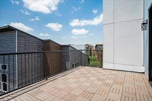 381 E Greenbriar Ln, Dallas, TX 75203 - Photo 10