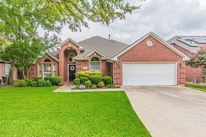 6110 Fannin Drive, Arlington, TX 76001 - Photo 1