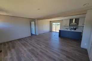 387 Duvall St, Bonham, TX 75418 - Photo 4
