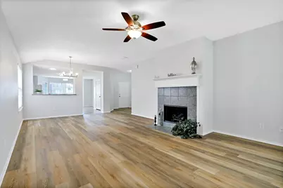 2424 Collier Drive, McKinney, TX 75071 - Photo 2