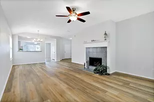 2424 Collier Dr, McKinney, TX 75071 - Photo 2