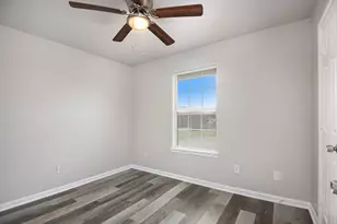 4936 Flamingo Rd, Fort Worth, TX 76119 - Photo 18