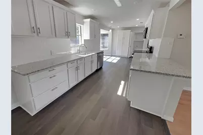 3925 Wedgworth Road S, Fort Worth, TX 76133 - Photo 2