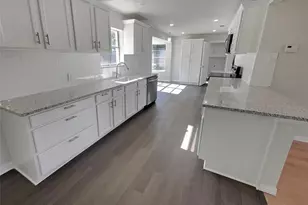 3925 Wedgworth Rd S, Fort Worth, TX 76133 - Photo 2