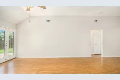 6908 Bentley Avenue, Fort Worth, TX 76137 - Photo 10