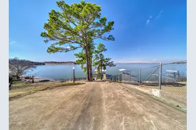 8295 Eagle Mountain Circle, Fort Worth, TX 76135 - Photo 6