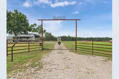 667 Lcr 439, Mexia, TX 76667 - Photo 1