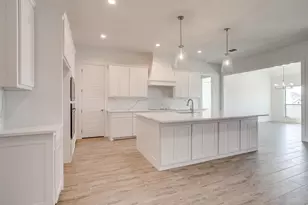 2488 Timber Hills Dr, Burleson, TX 76028 - Photo 10