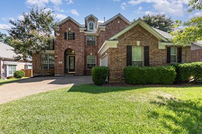 623 Creekwood Lane, Grand Prairie, TX 75052 - Photo 1