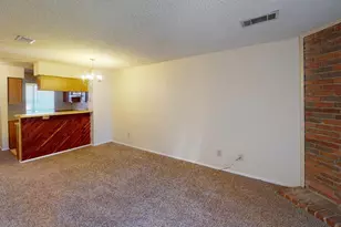 2281 Aspen Dr, Dallas, TX 75227 - Photo 2