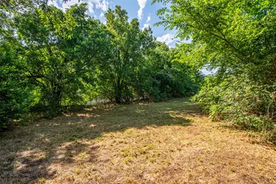 129 Texas E, Denison, TX 75021 - Photo 2